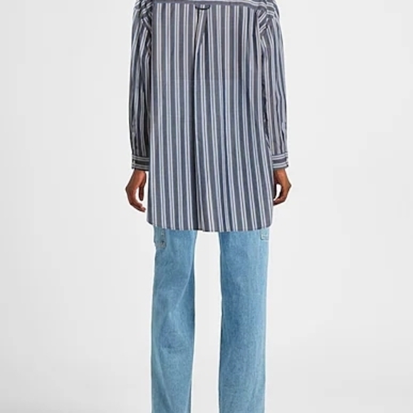 Sandro Navy and White Vertical Stripe Dress Shirt with Contrast Collar - Picture 4 of 9